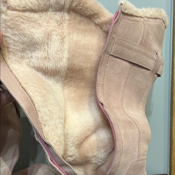 Women's Pink Winter Boots - Picture 2 of 8